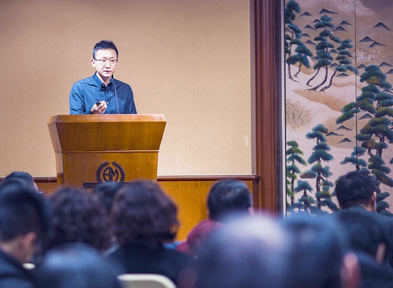 仲夏总经理主持,会上,康业董事长孙自翔,总经理孙仲夏,副总经理李冰锋